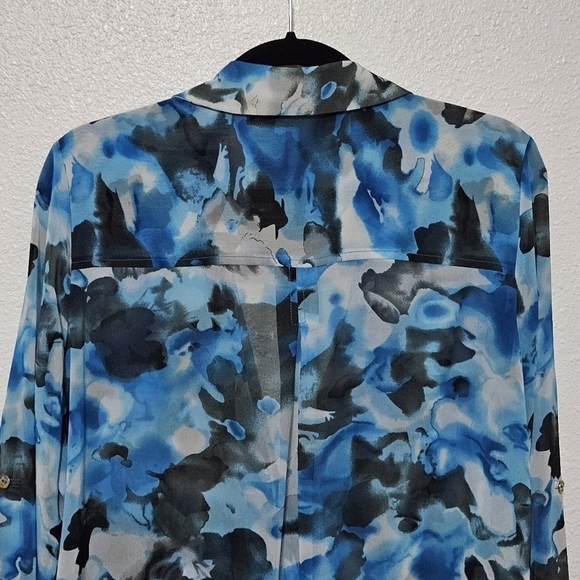 BCBGMAXAZRIA faux wrap style top size large - Picture 8 of 14